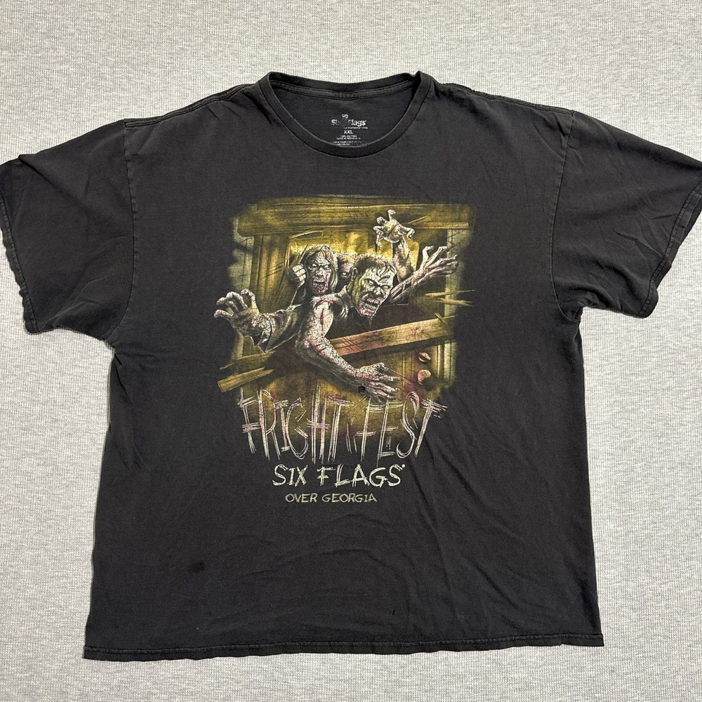 Six Flags Frightfest Over Georgia Zombie Horror Graphic Tee Faded Black Mens 2XL